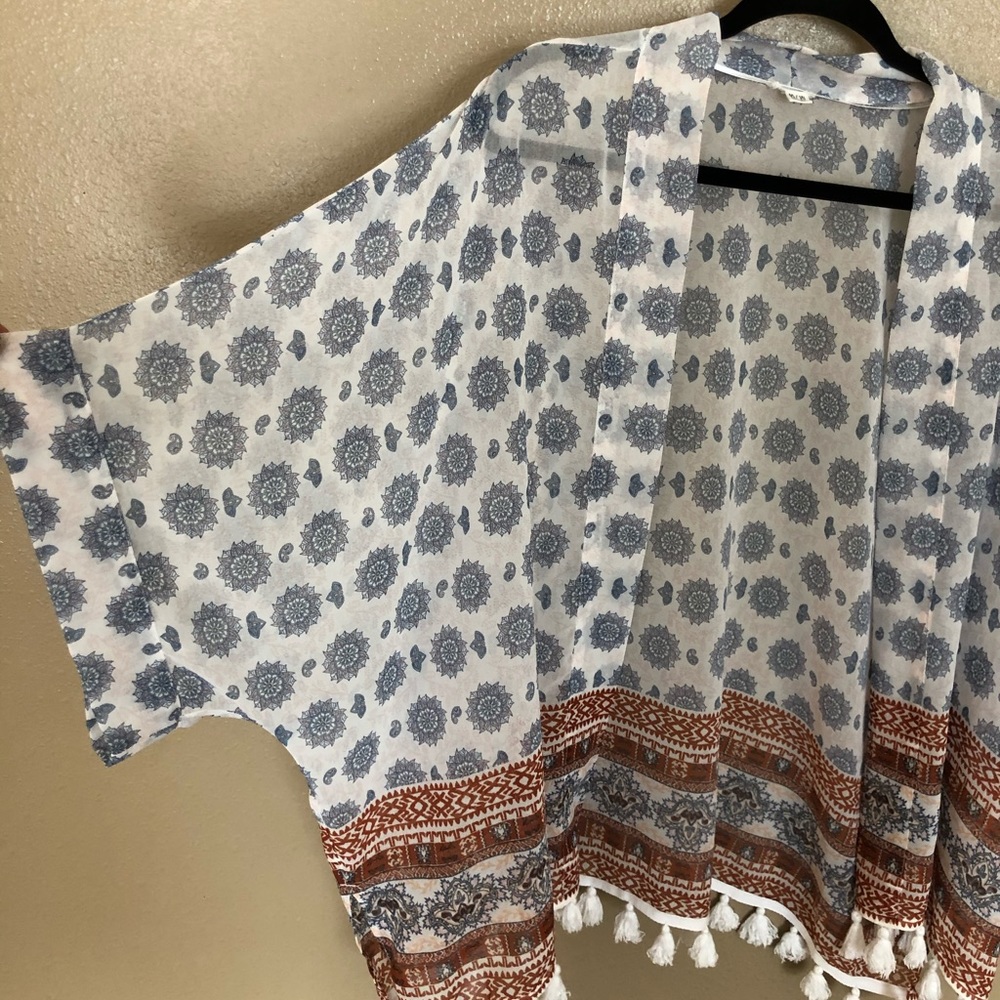 Kimono - Picture 2 of 3